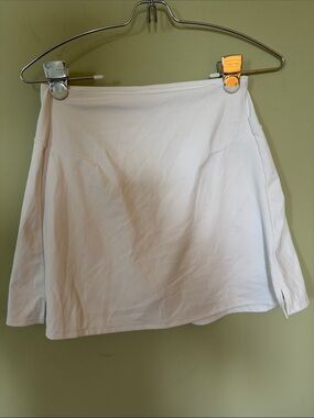 Old Navy White A-Line Athletic Skort